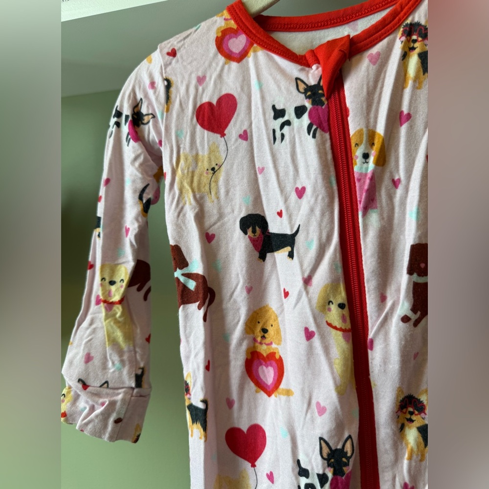 Luv Pups Valentine’s Day Bamboo Footsie Sleeper by Macaron+Me - EUC - Picture 4 of 7